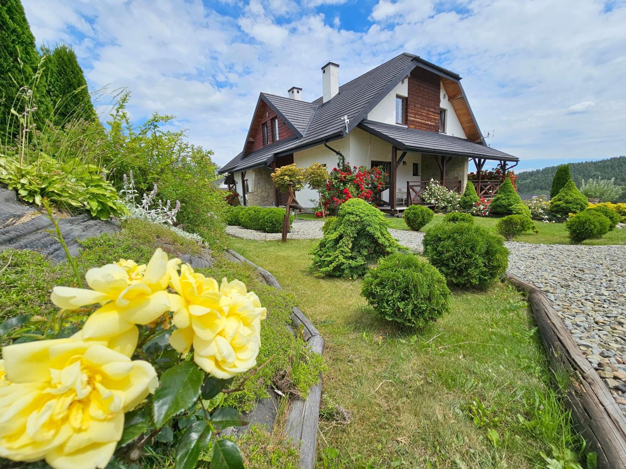 Chata W Bieszczadzie Apartamenty I Domki Z Basenem Bieszczady Polańczyk Exterior foto